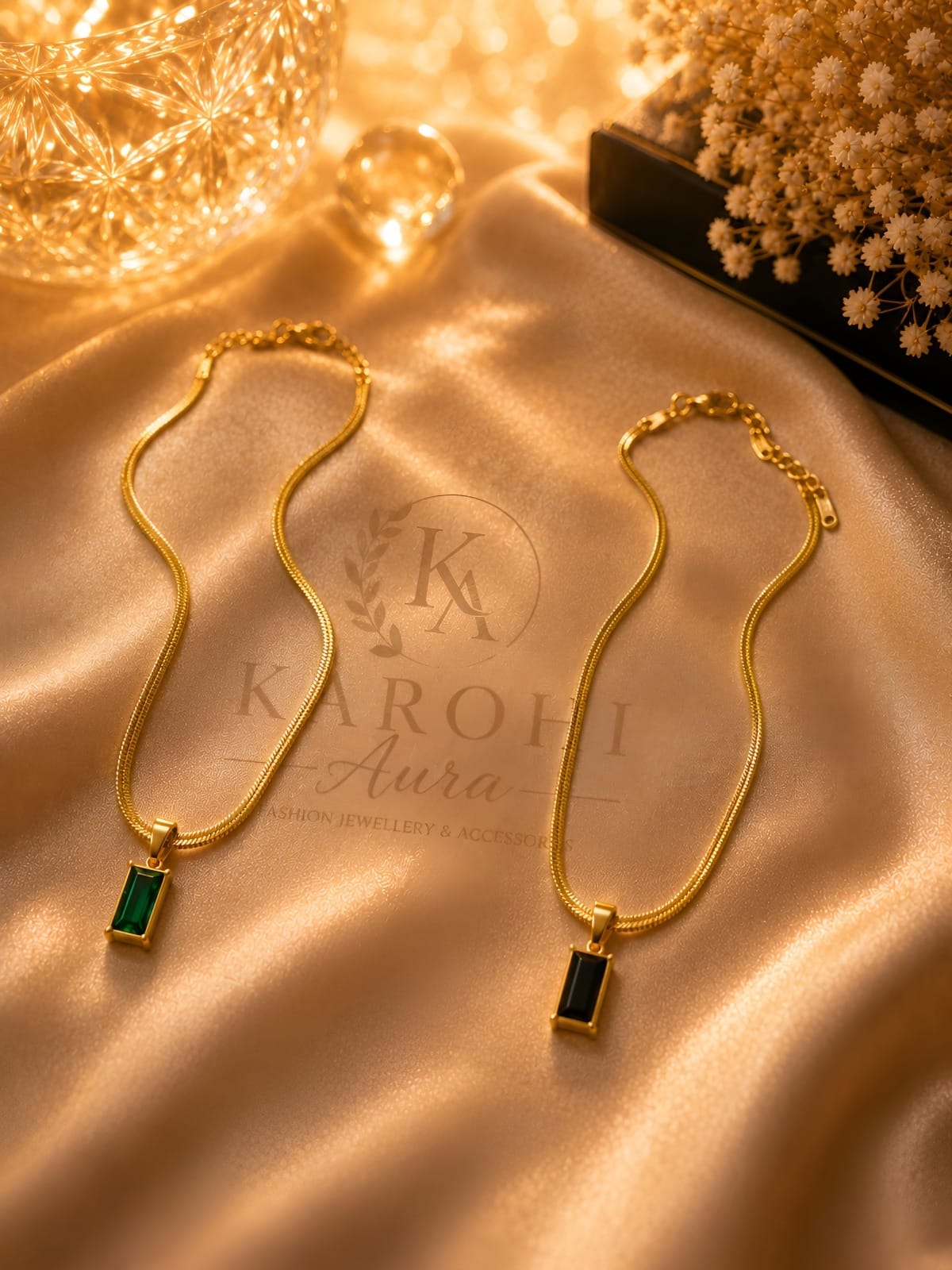 Emerald Bar Pendant Necklace in Black & Emerald Green
